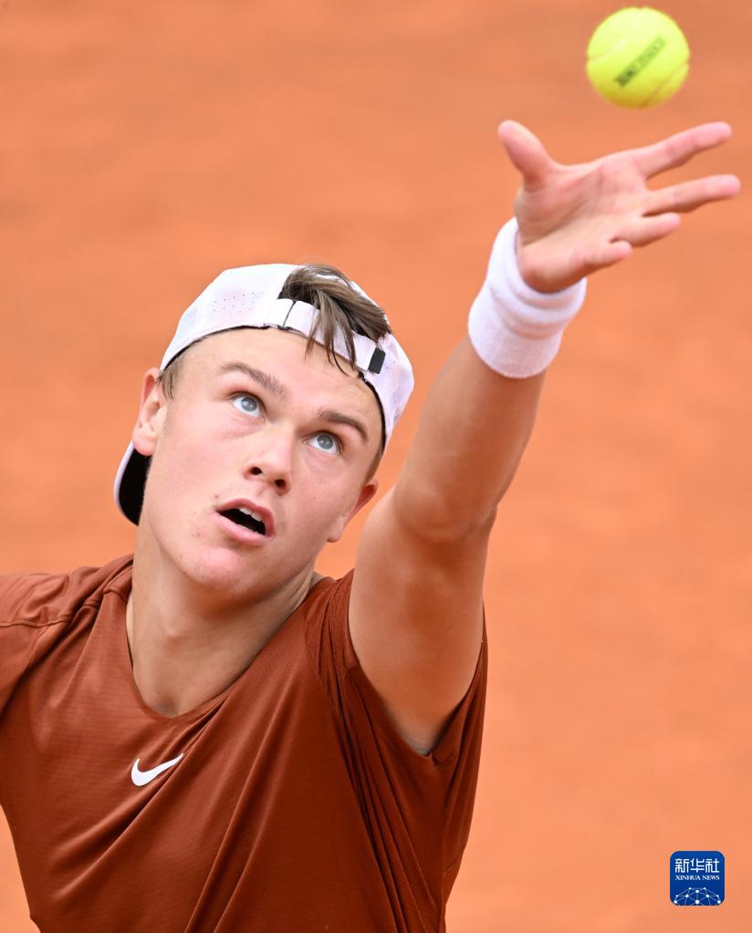 与老球员在 与老球员在