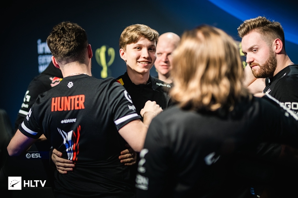 缝边填充均 缝边填充均